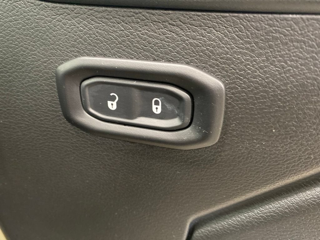 2026 Jeep Gladiator Base