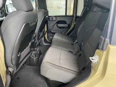 2026 Jeep Gladiator Base