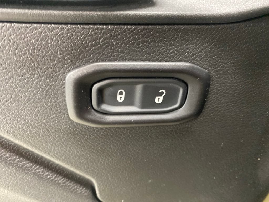 2026 Jeep Gladiator Base