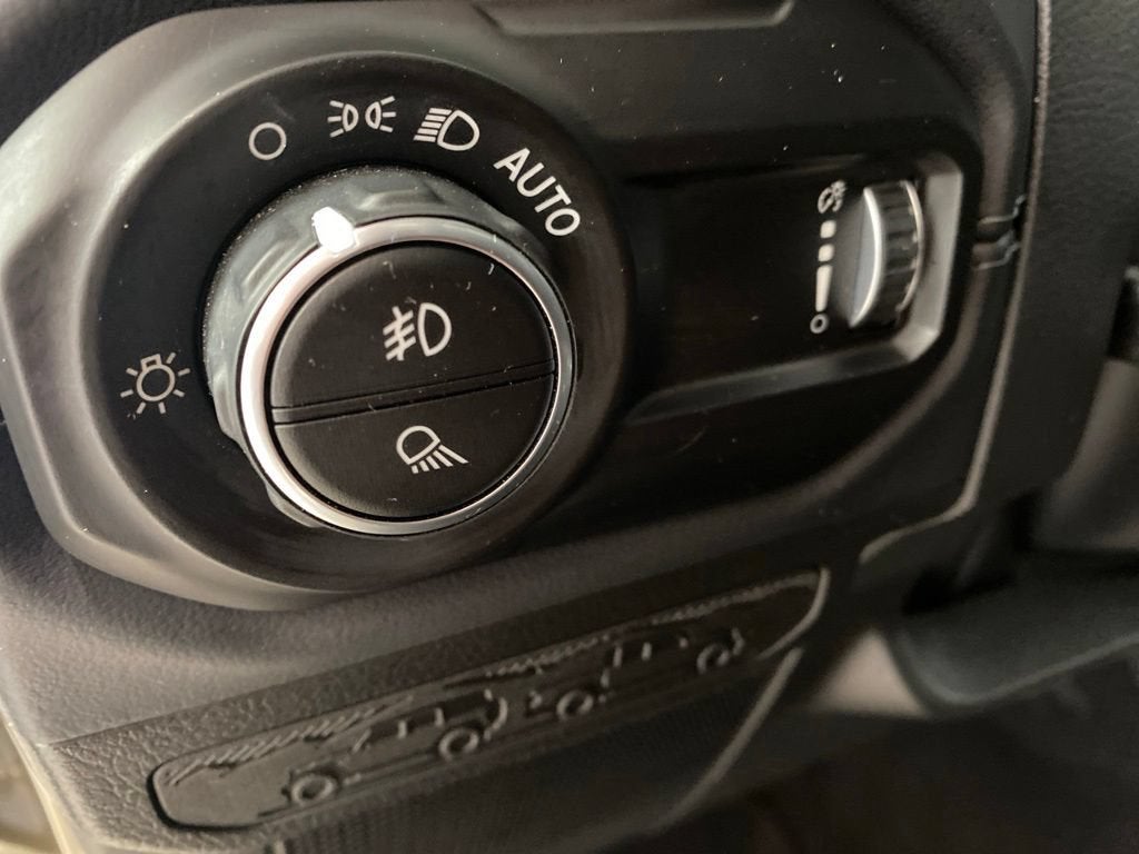 2026 Jeep Gladiator Base