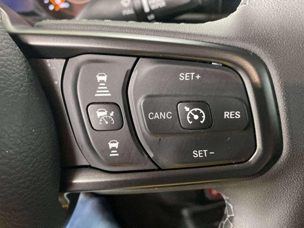 2026 Jeep Gladiator Base