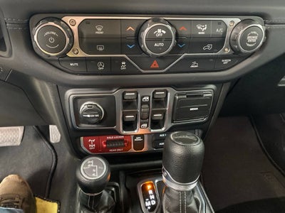2026 Jeep Gladiator Base
