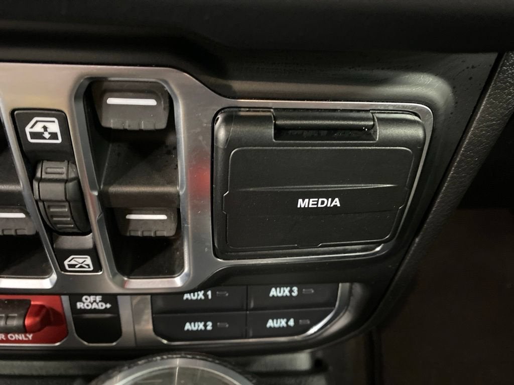 2026 Jeep Gladiator Base