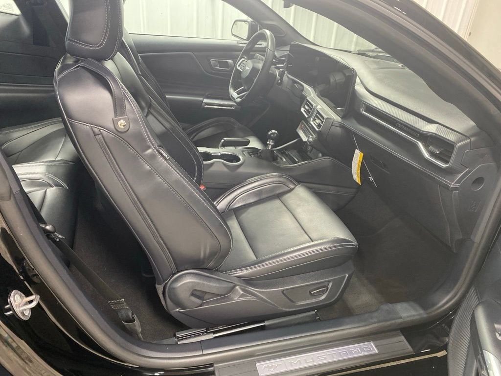 2024 Ford Mustang Base