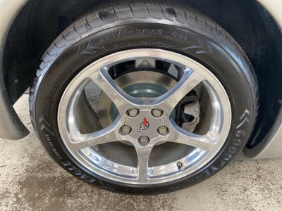 2000 Chevrolet Corvette Base