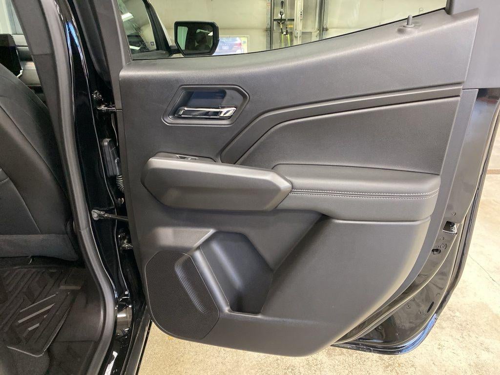 2026 Chevrolet Colorado LT - Photo 11