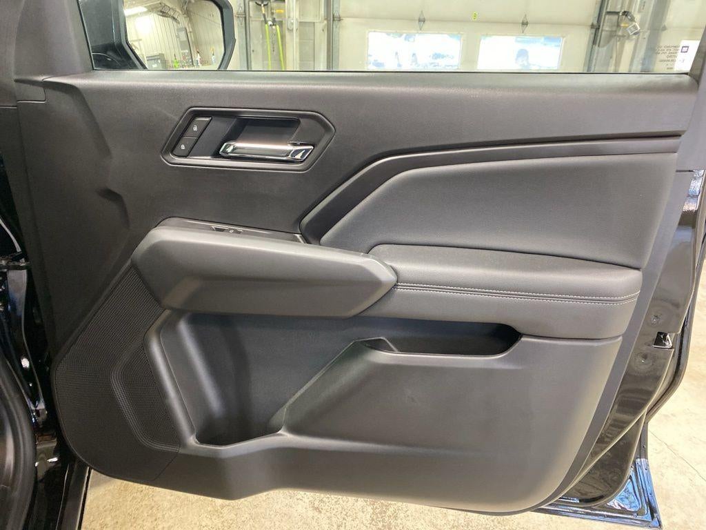 2026 Chevrolet Colorado LT - Photo 17