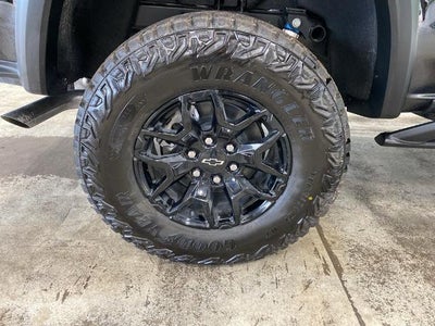 2025 Chevrolet Colorado ZR2