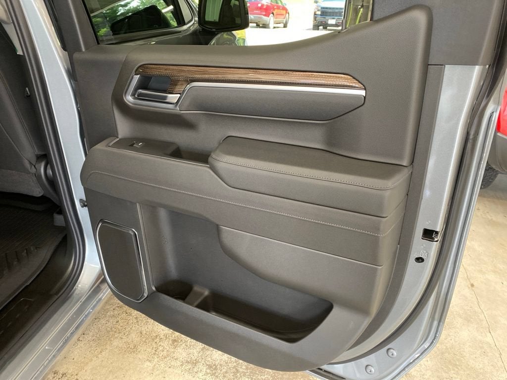 2026 Chevrolet Silverado 1500 RST - Photo 14