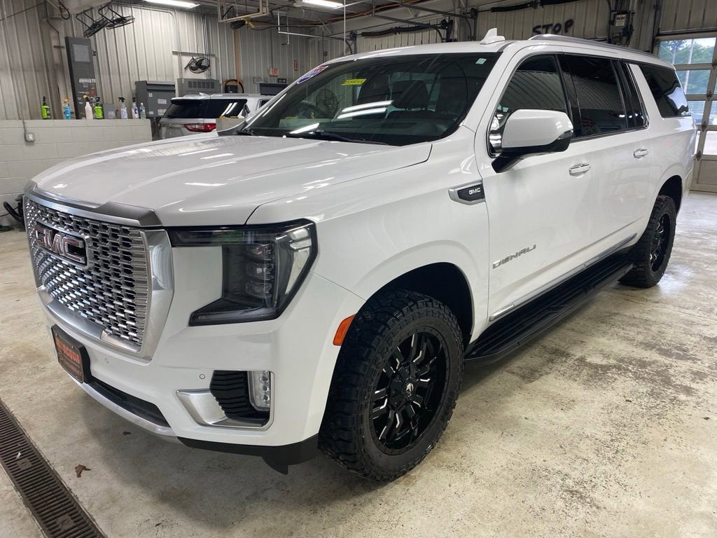 2022 GMC Yukon XL Denali