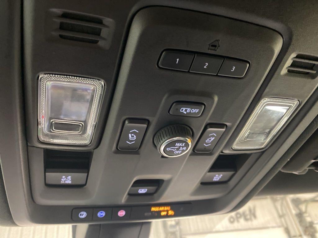 2021 Chevrolet Suburban Premier