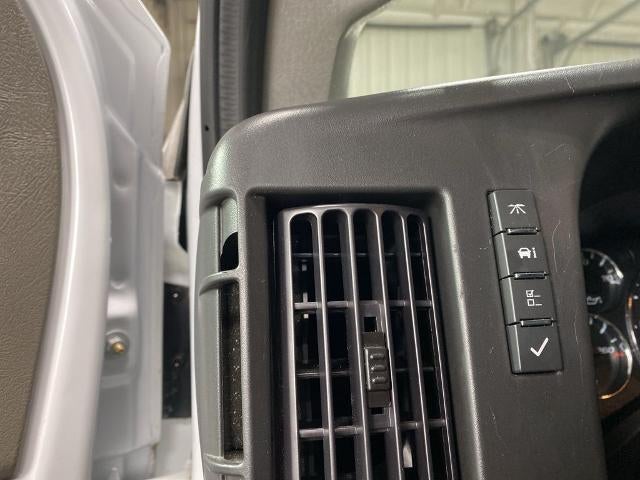 2024 GMC Savana Cargo 2500 Base