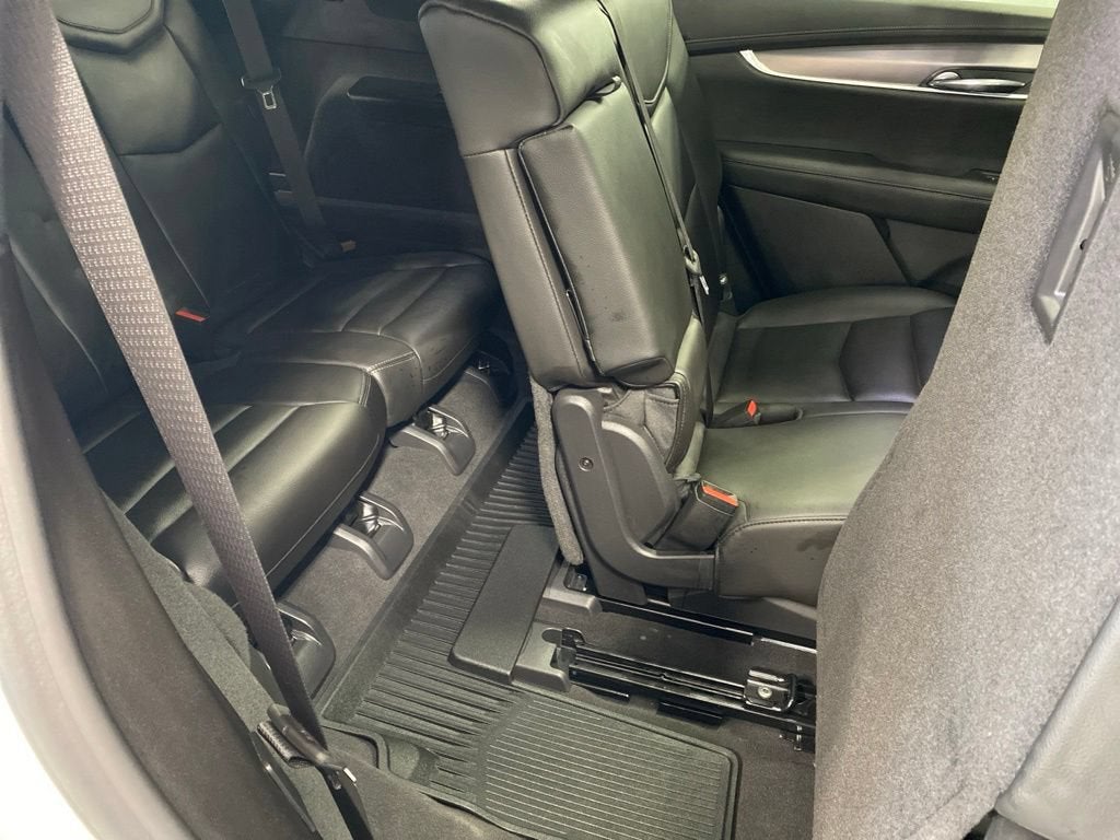 2024 Cadillac XT6 Luxury