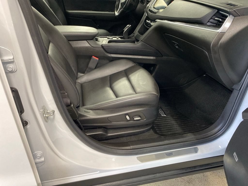 2024 Cadillac XT6 Luxury