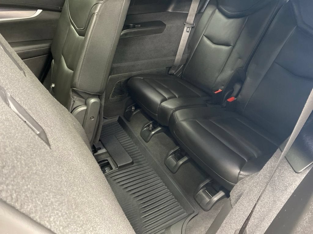 2024 Cadillac XT6 Luxury