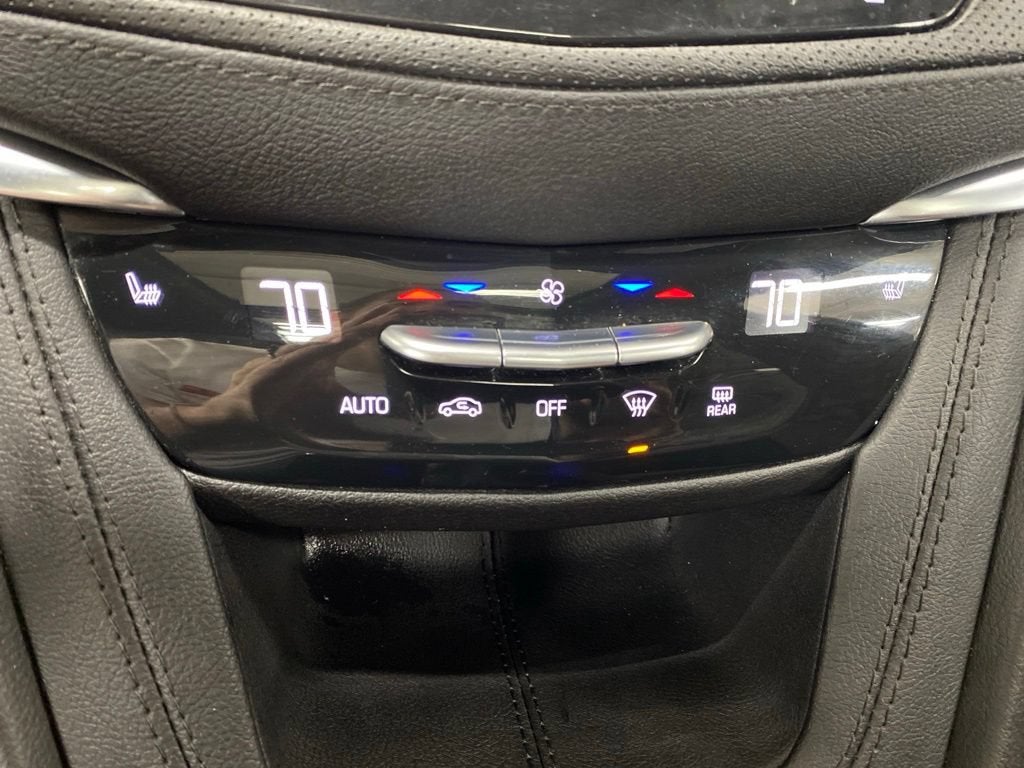 2024 Cadillac XT6 Luxury