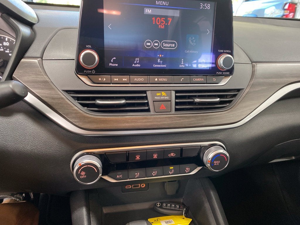 2025 Nissan Altima SV