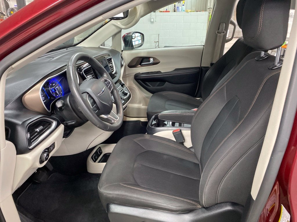 2017 Chrysler Pacifica Touring Plus