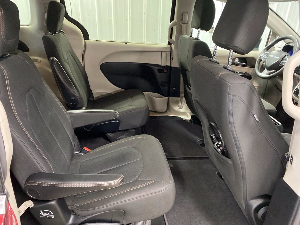 2017 Chrysler Pacifica Touring Plus