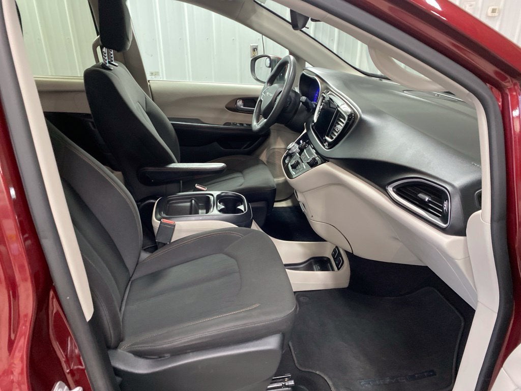 2017 Chrysler Pacifica Touring Plus