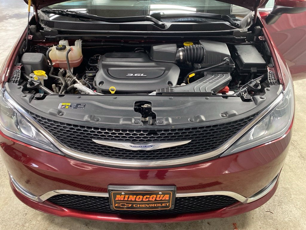 2017 Chrysler Pacifica Touring Plus