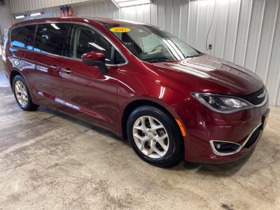2017 Chrysler Pacifica Touring Plus