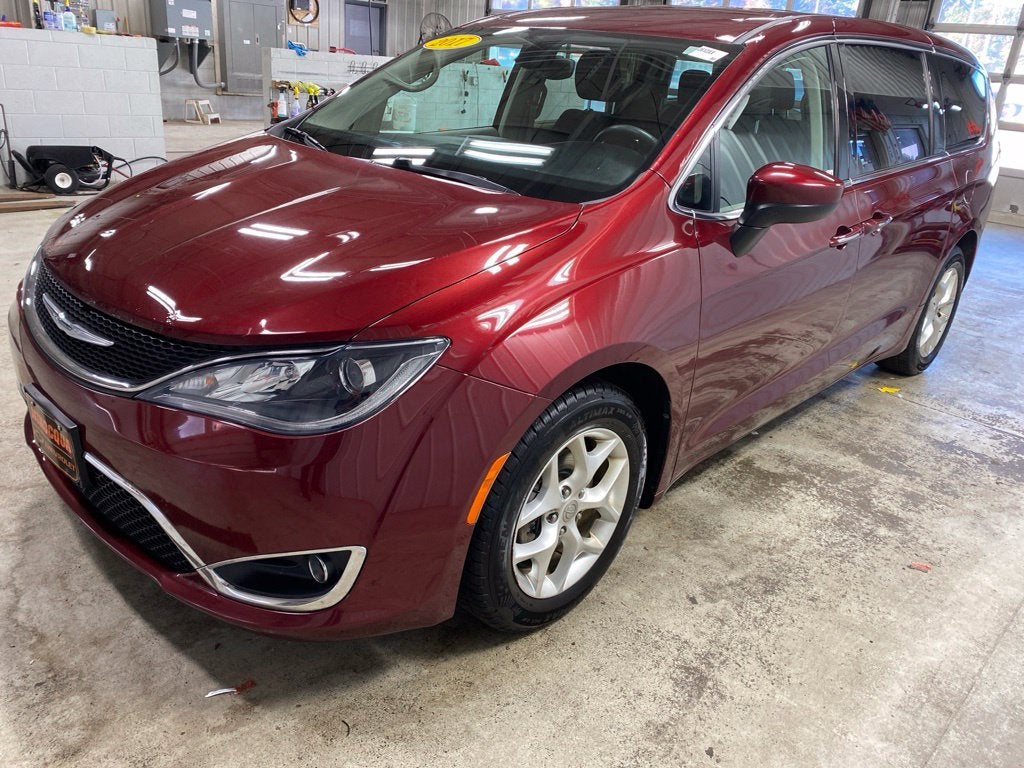 2017 Chrysler Pacifica Touring Plus