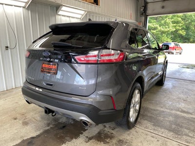 2022 Ford Edge Titanium