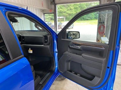 2025 Chevrolet Silverado 1500 LT (2FL)