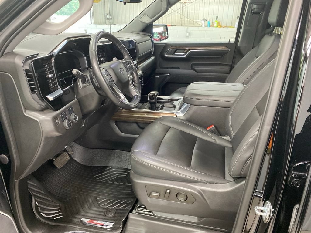 2023 Chevrolet Silverado 1500 Base