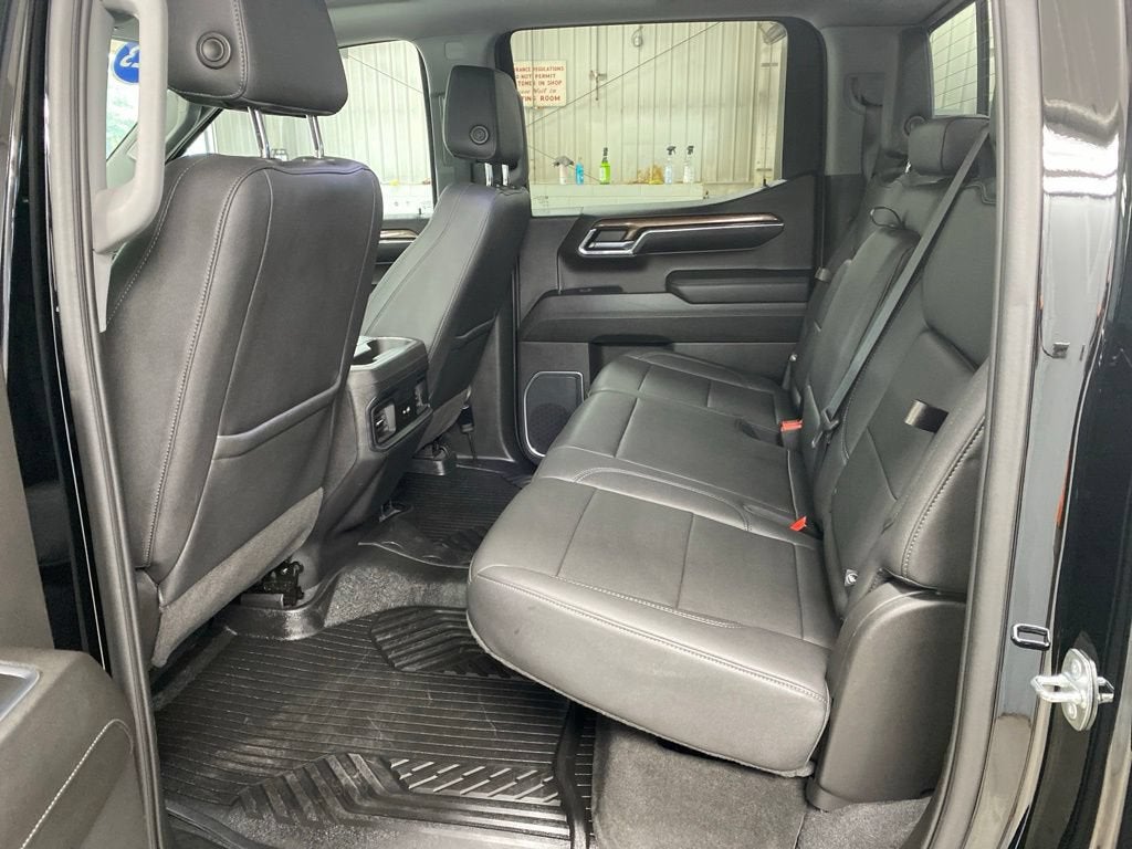 2023 Chevrolet Silverado 1500 Base