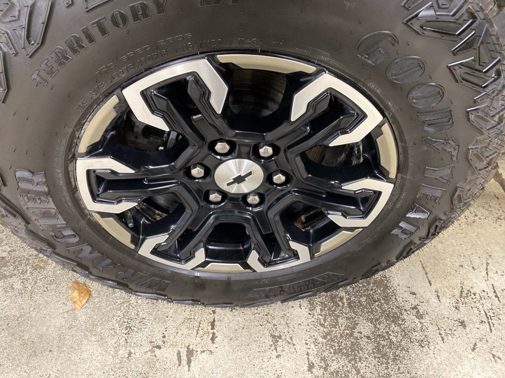 2024 Chevrolet Silverado 1500 ZR2