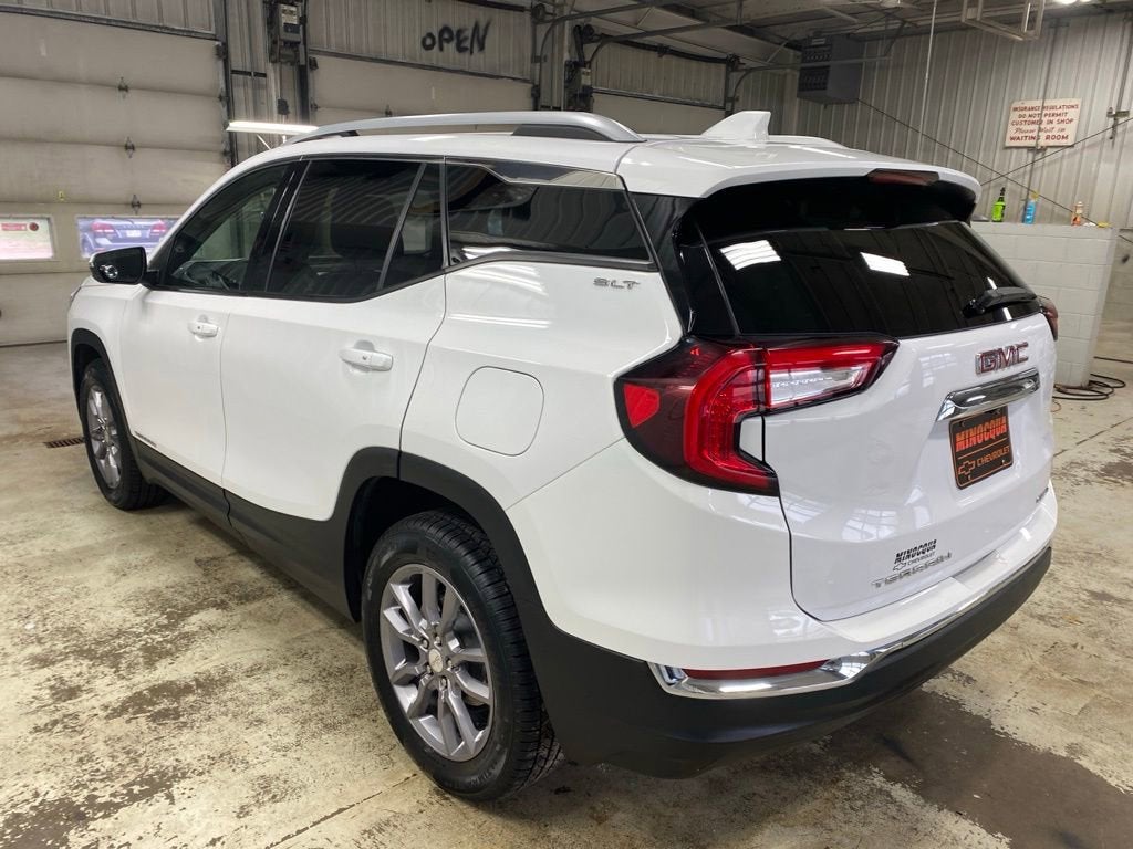 2023 GMC Terrain SLT