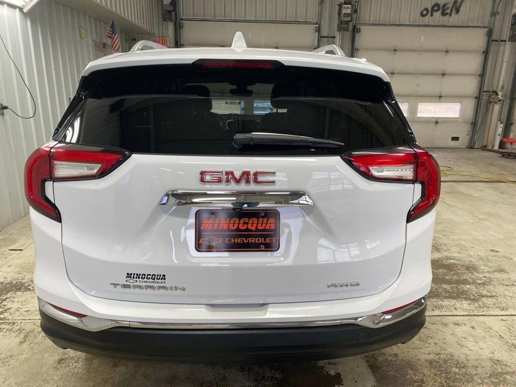 2023 GMC Terrain SLT