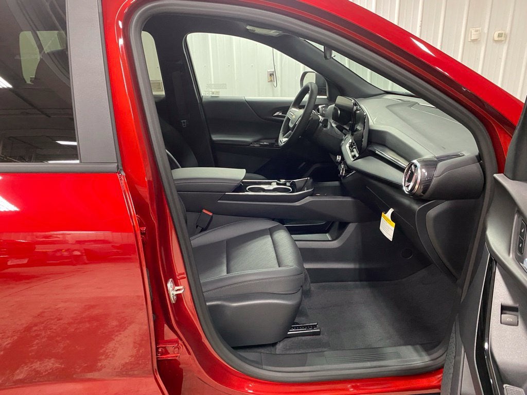 2027 Chevrolet Equinox LT - Photo 12