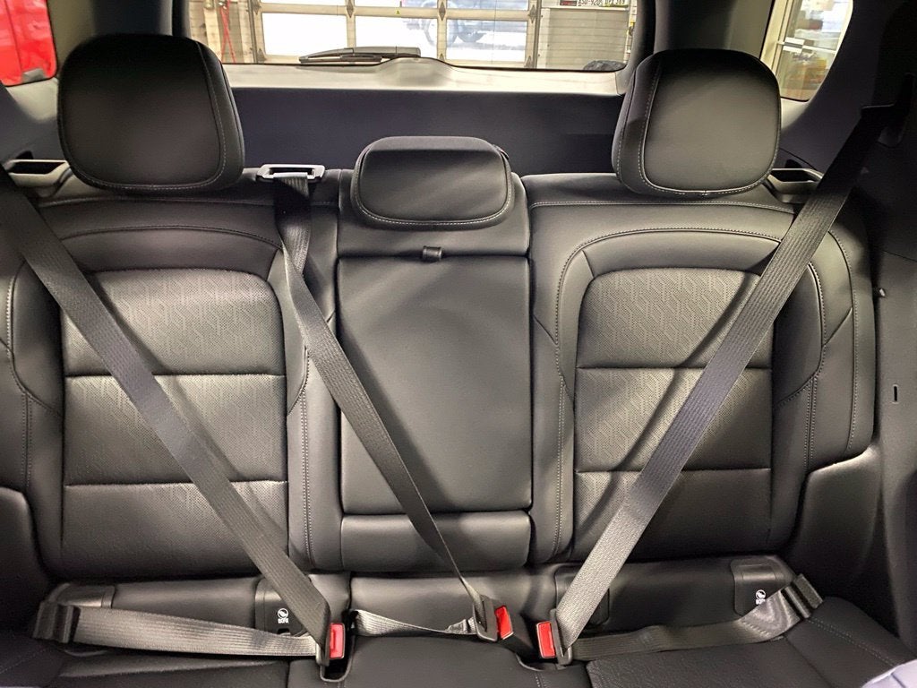 2027 Chevrolet Equinox LT - Photo 25