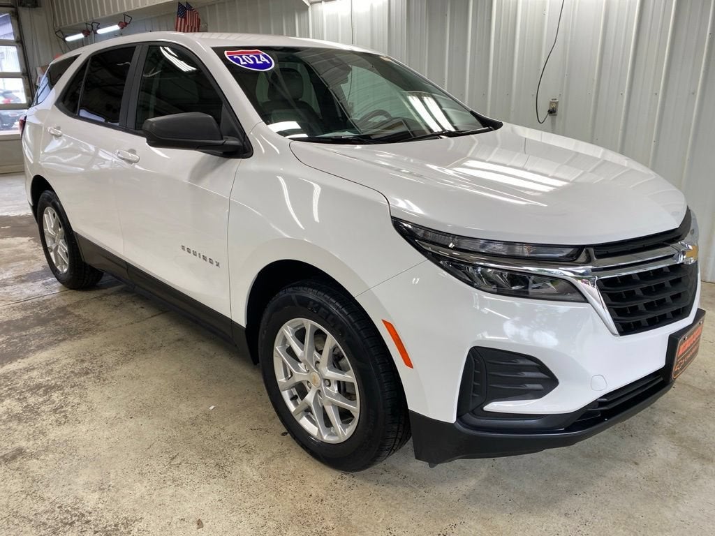2024 Chevrolet Equinox LS