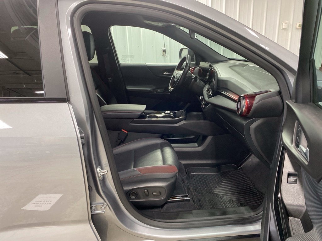 2025 Chevrolet Equinox RS - Photo 23