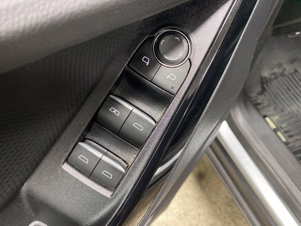 2025 Chevrolet Equinox RS - Photo 29