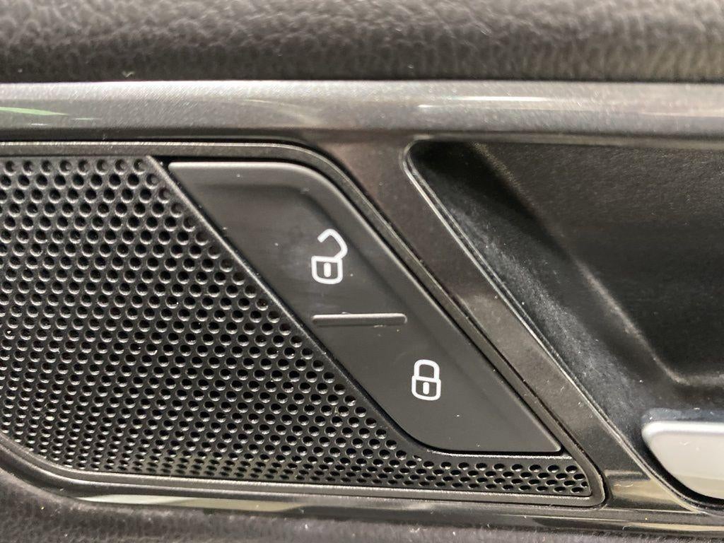 2018 Volkswagen Tiguan SEL