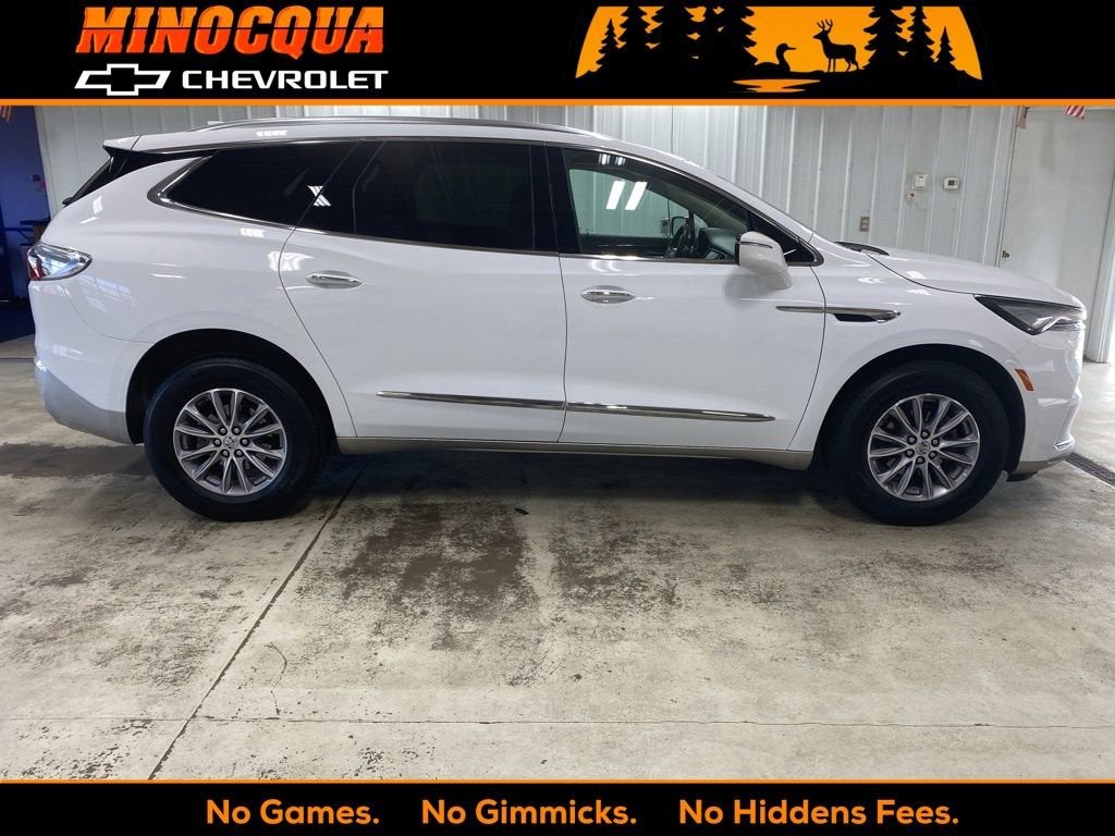 2023 Buick Enclave Essence