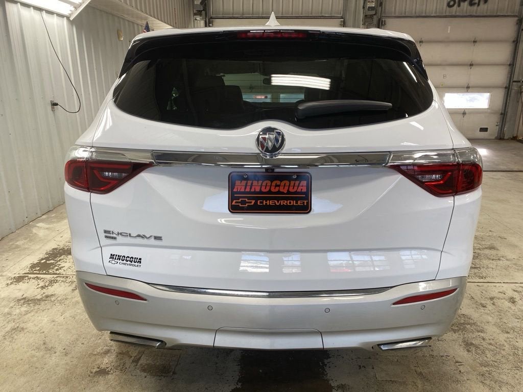 2023 Buick Enclave Essence