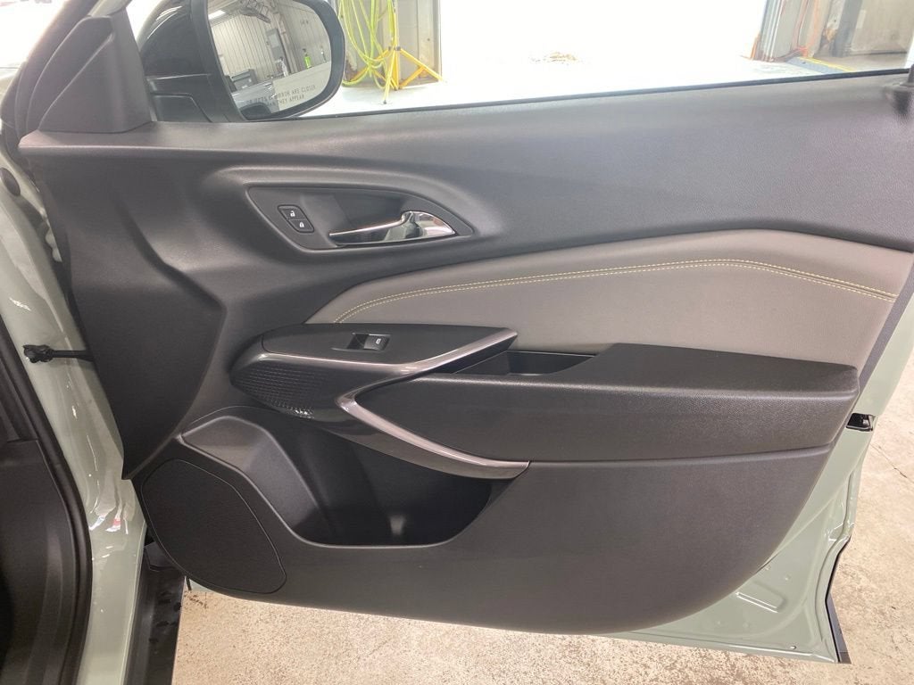 2026 Chevrolet Trax Activ - Photo 17